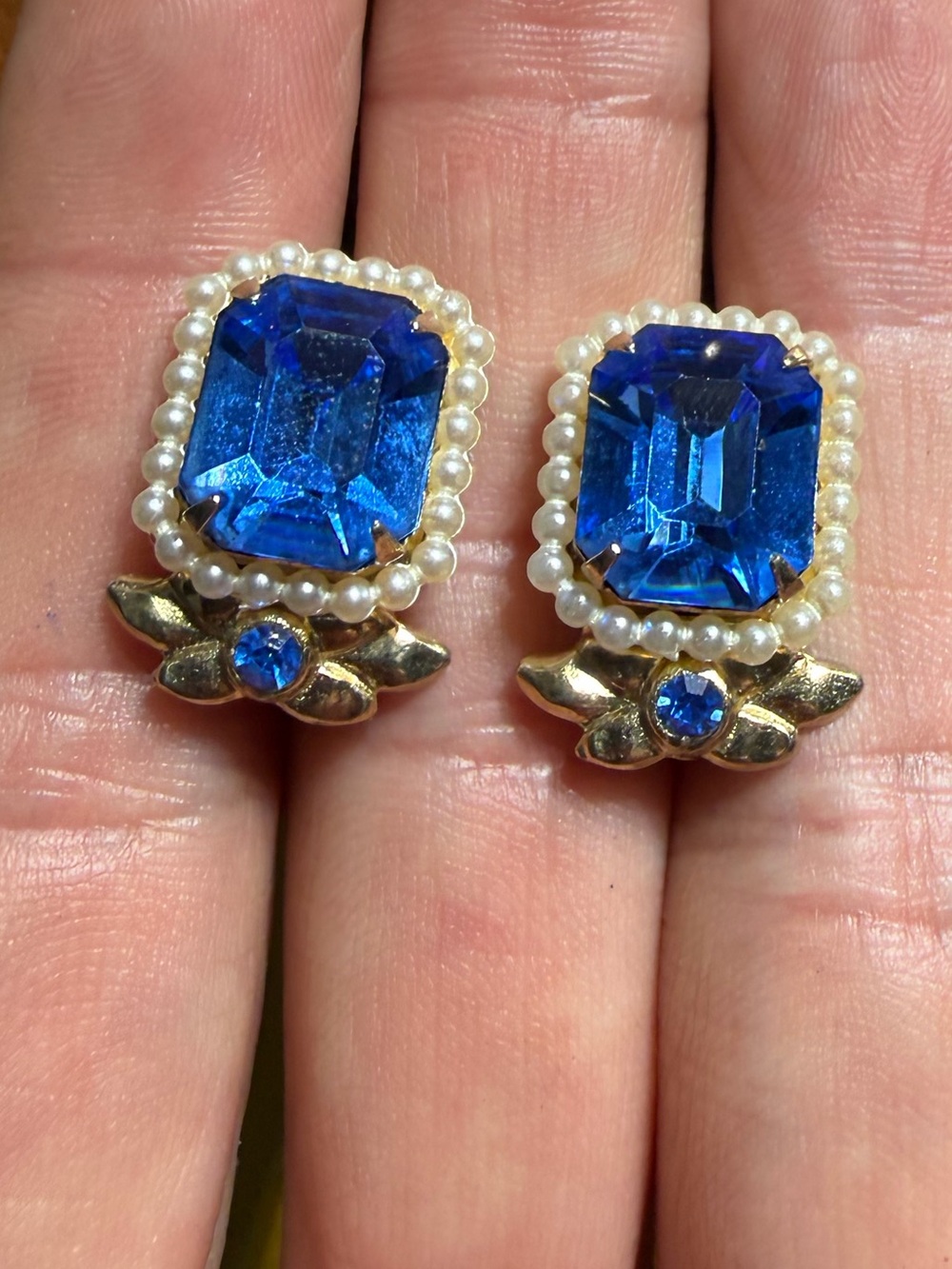 Vintage Coro Gold Tone Sapphire Rhinestone Faux Pearls Screw Back Earrings